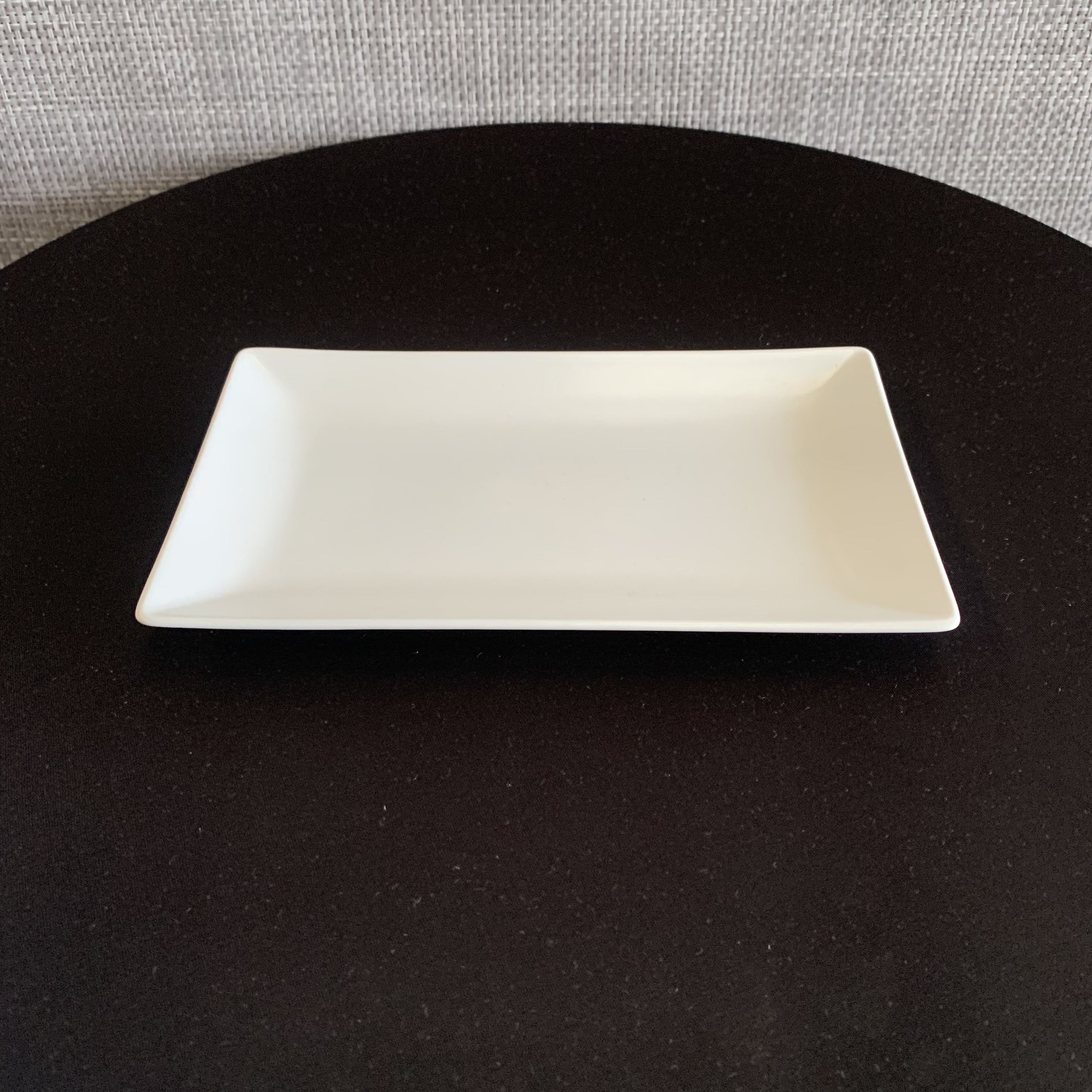 Assiette rectangulaire blanc mat 15x25